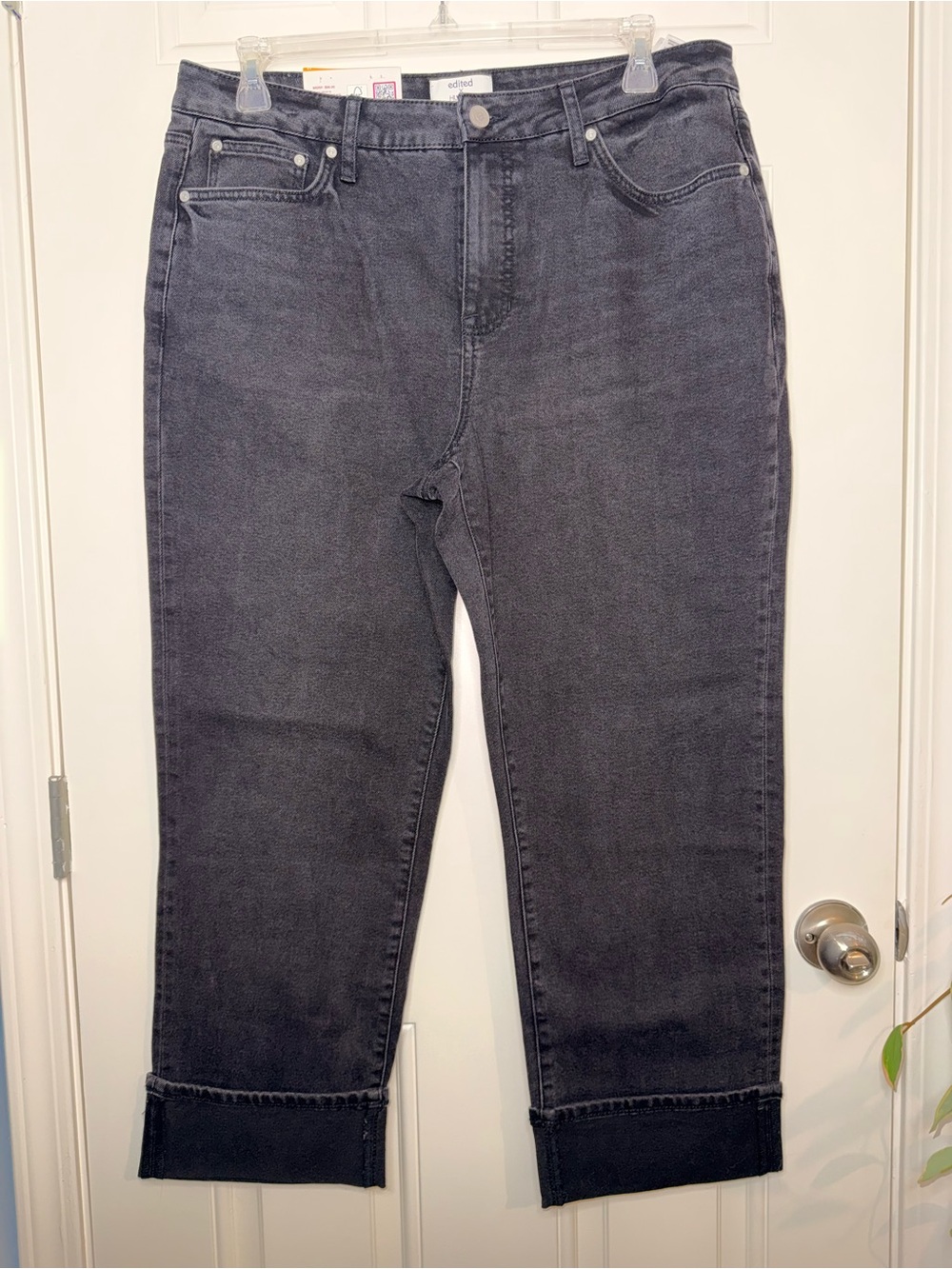 High-Rise Black Straight Crop Jeans